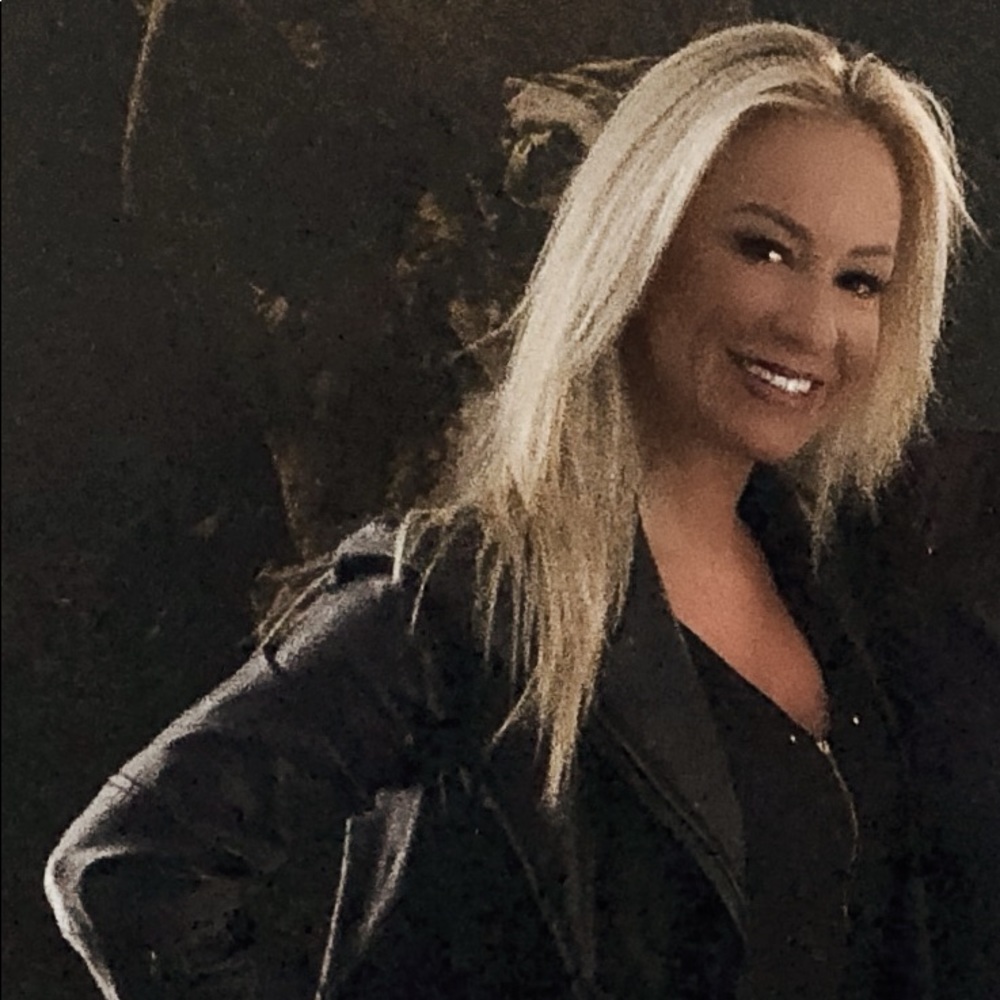 Meet your Posher, Corie